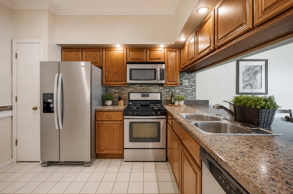 Photo of 121 Golfview Drive