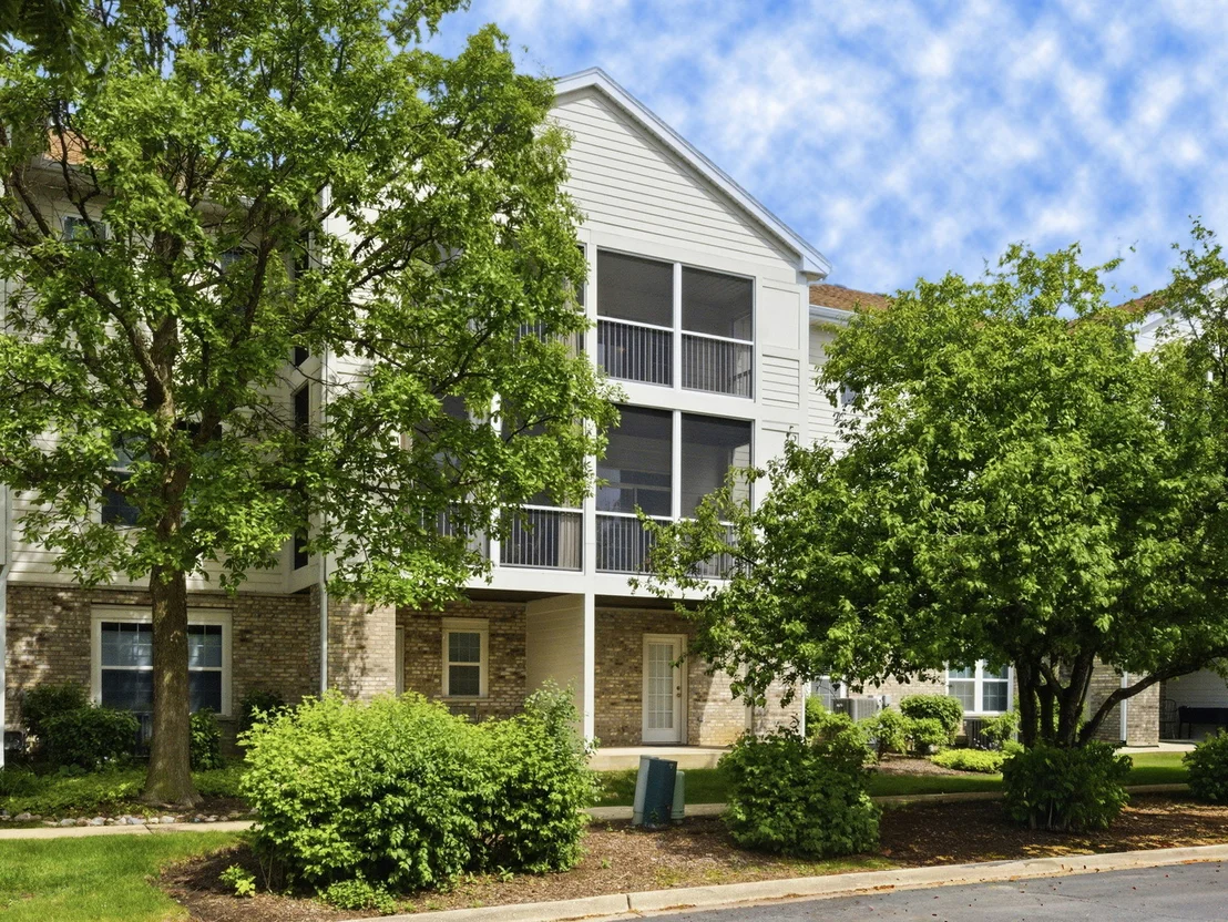 Photo of 490 Dolton Lane