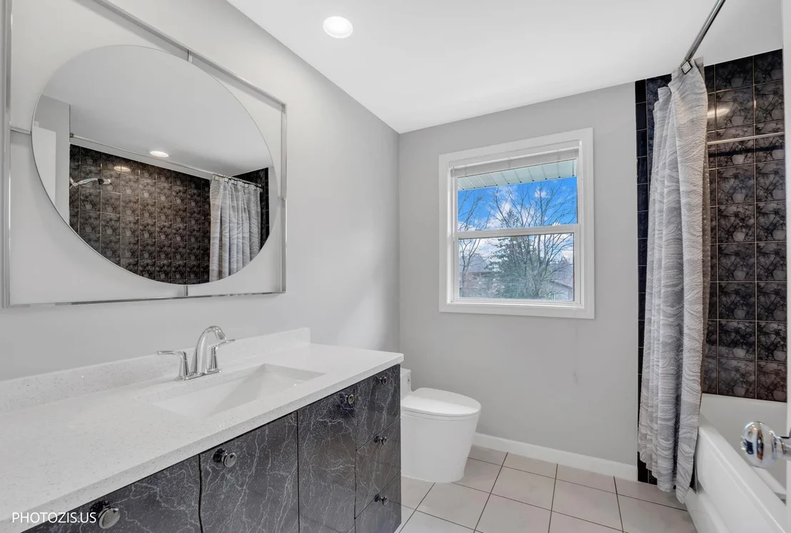 Photo of 3235 Robincrest Drive