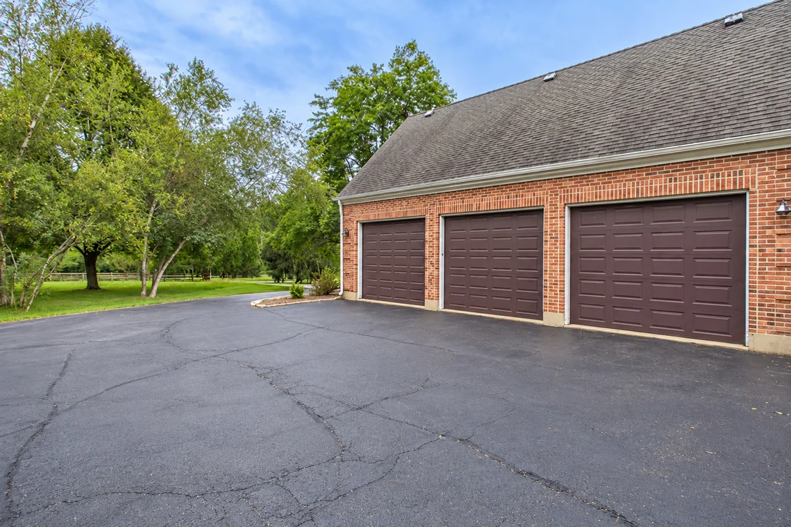 Photo of 122 Deepwood Road