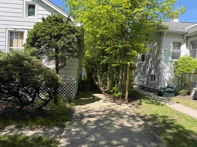 Photo of 1728 Brown Avenue