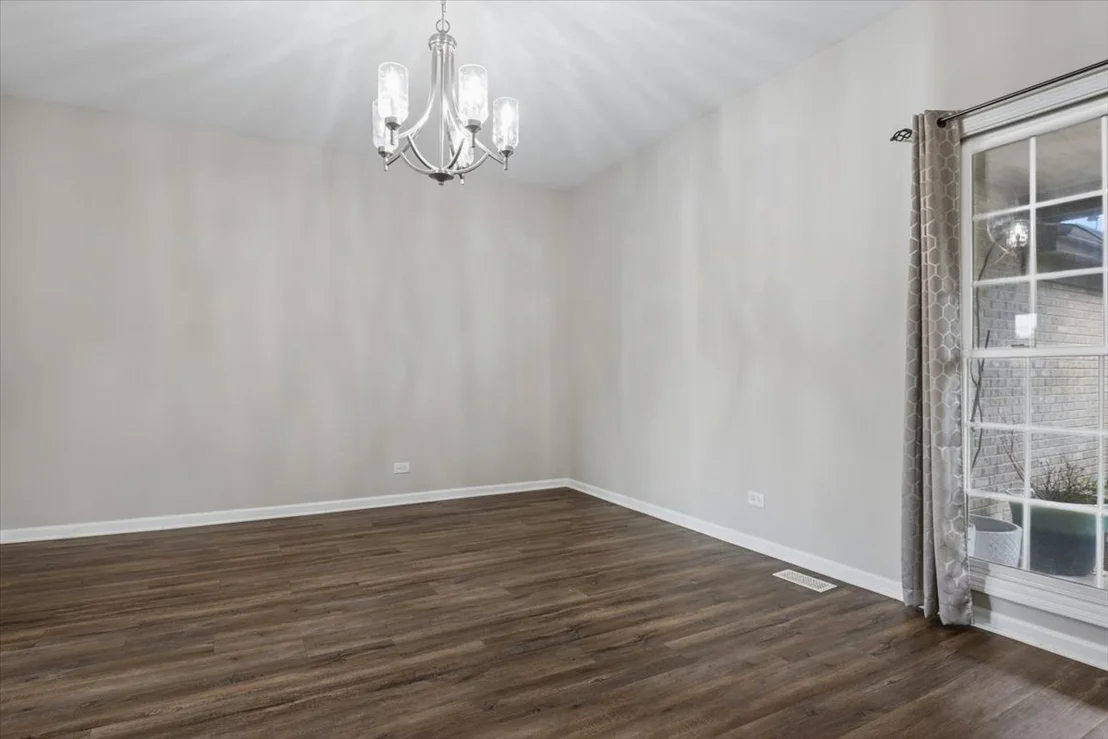 Photo of 490 Flora Drive
