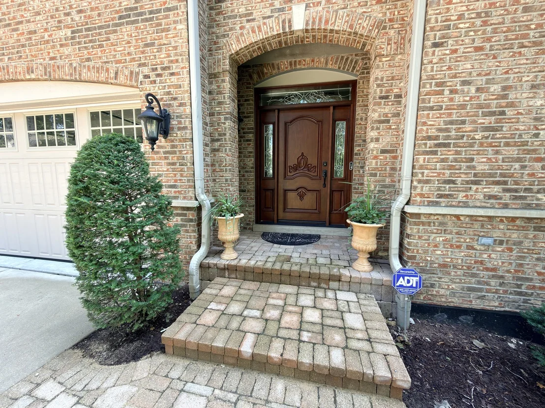 Photo of 1657 Hickory Drive
