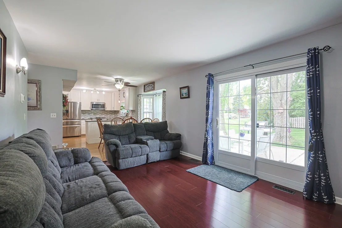 Photo of 830 Hawk Lane