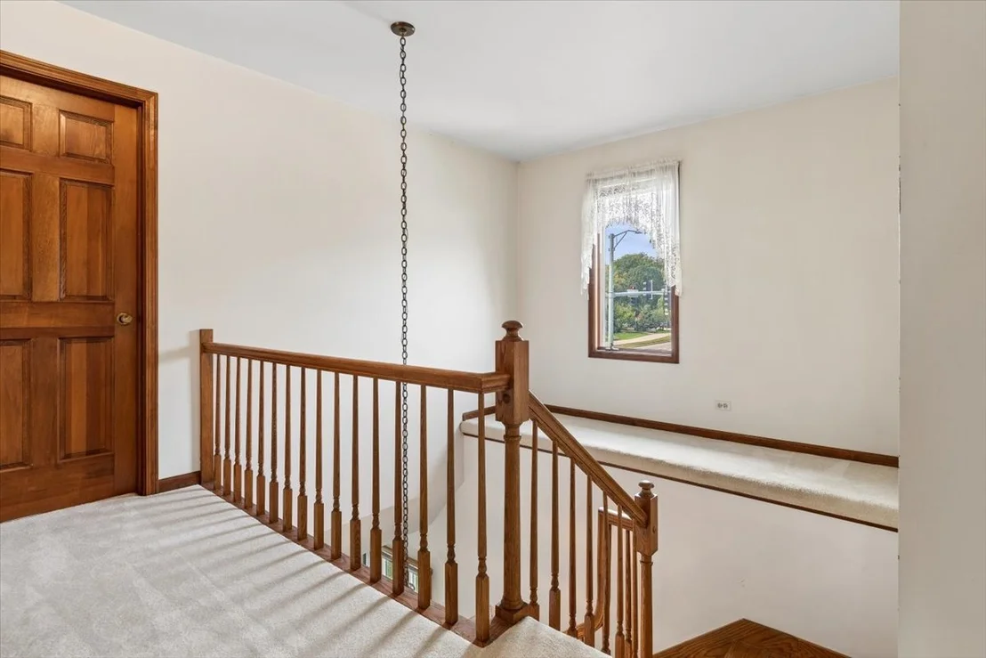 Photo of 135 Aurora Avenue