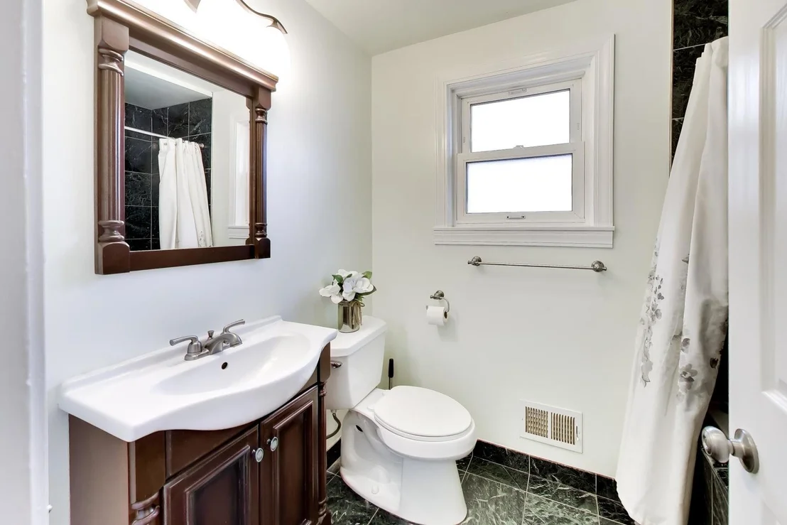 Photo of 3225 Sunset Lane