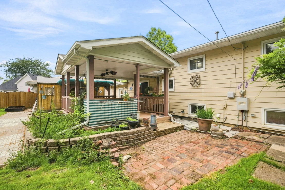 Photo of 415 Maple Drive
