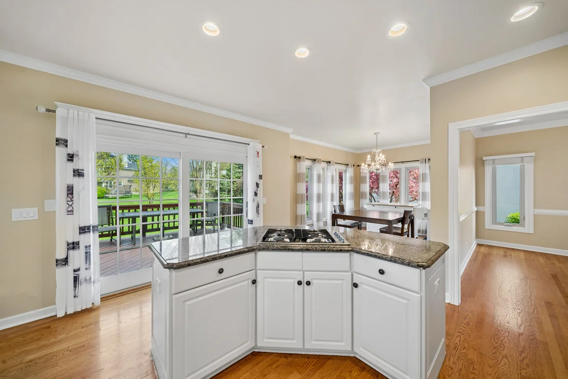 Photo of 2360 Sutton Lane