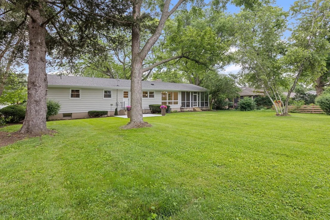 Photo of 624 Willow Lane