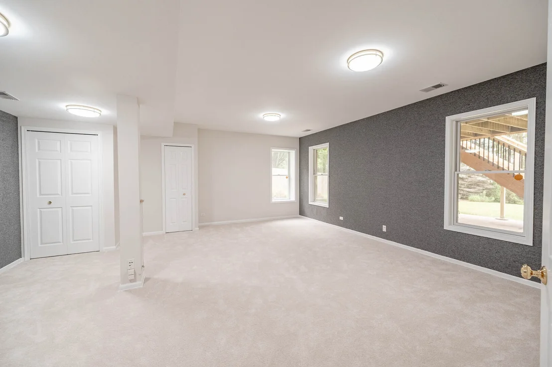 Photo of 1295 Hunters Ridge W