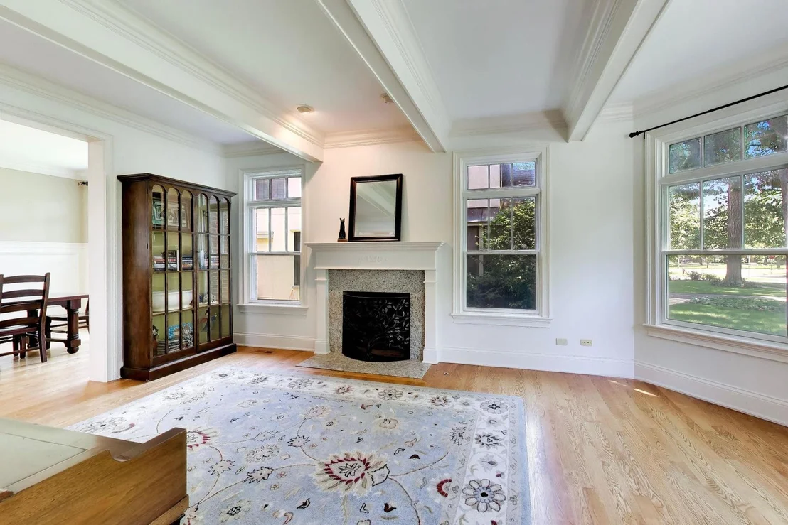 Photo of 345 Madison Avenue