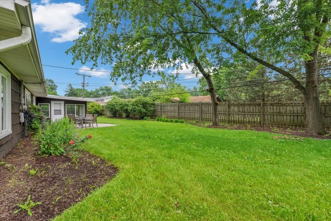 Photo of 1525 Mayfield Lane