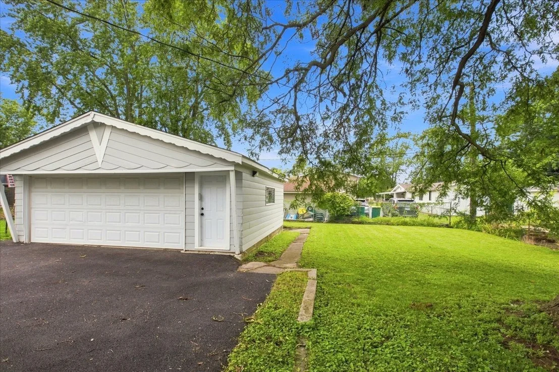 Photo of 1108 Kim Place