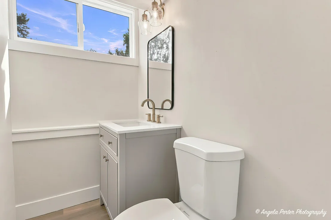 Photo of 2929 Central Road
