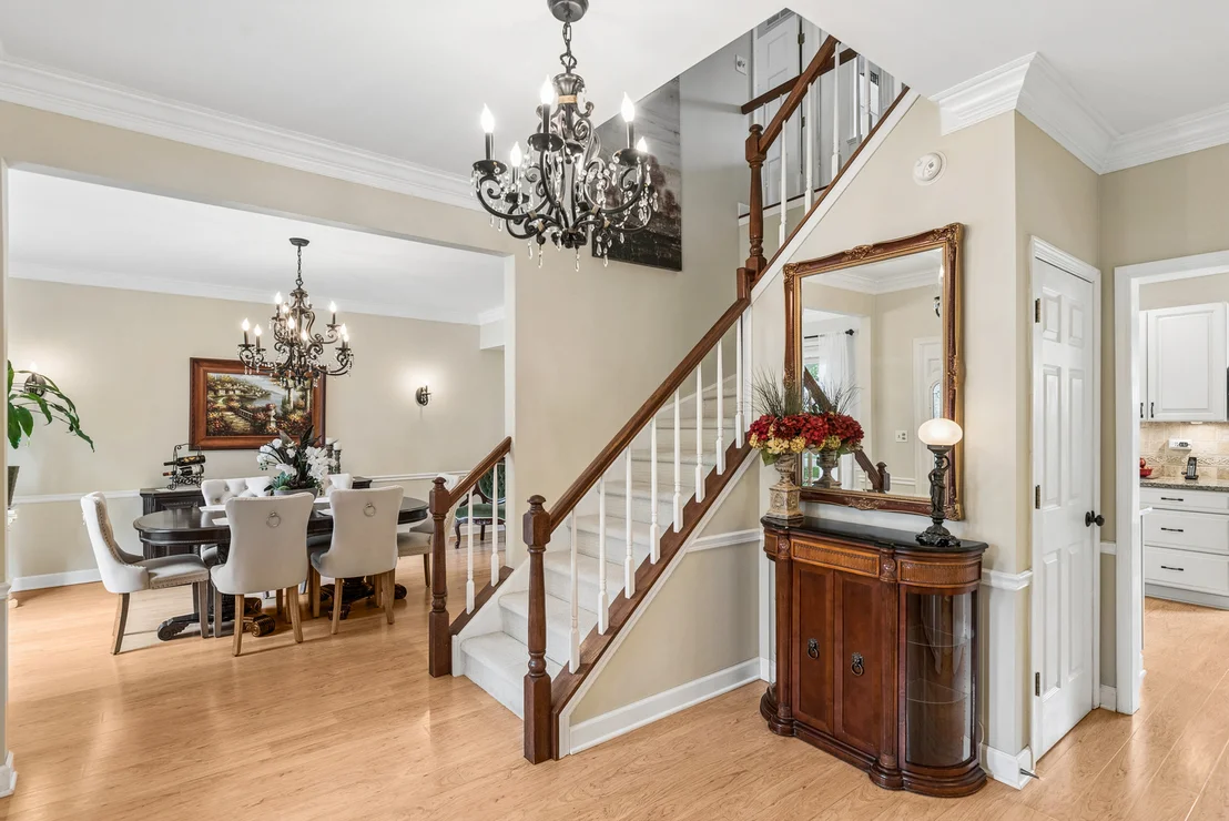 Photo of 687 Rose Lane