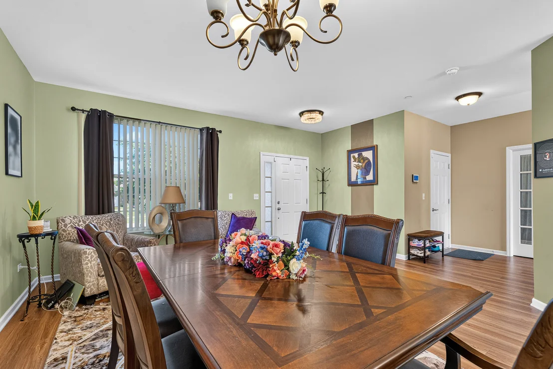 Photo of 174 Owen Street