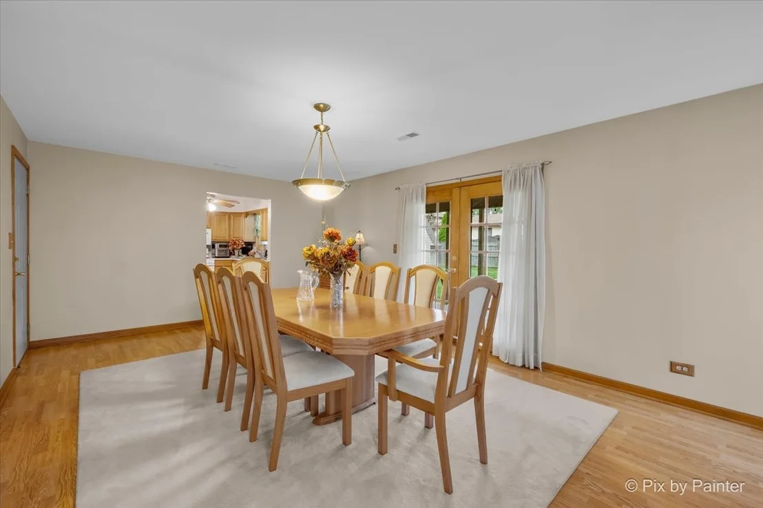 Photo of 24 W Devon Avenue