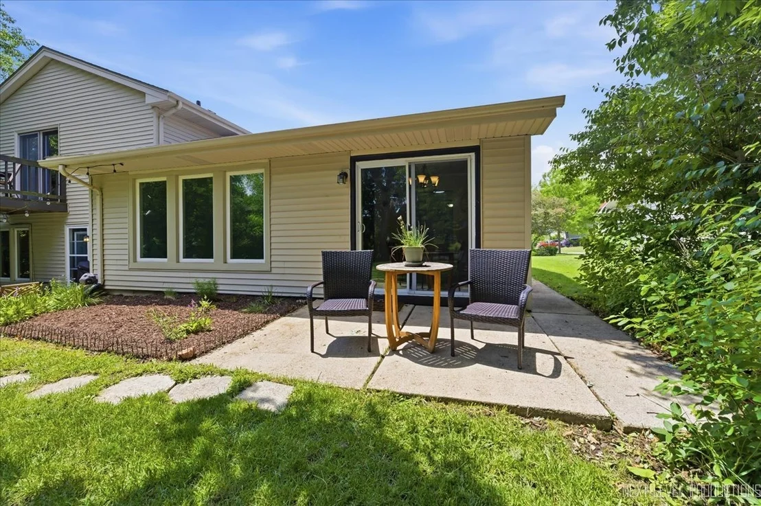 Photo of 2020 Carling Road