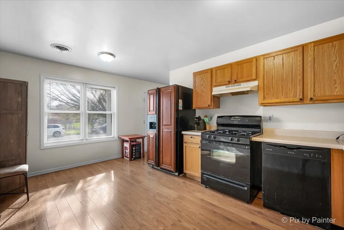 Photo of 705 Hawthorne Lane