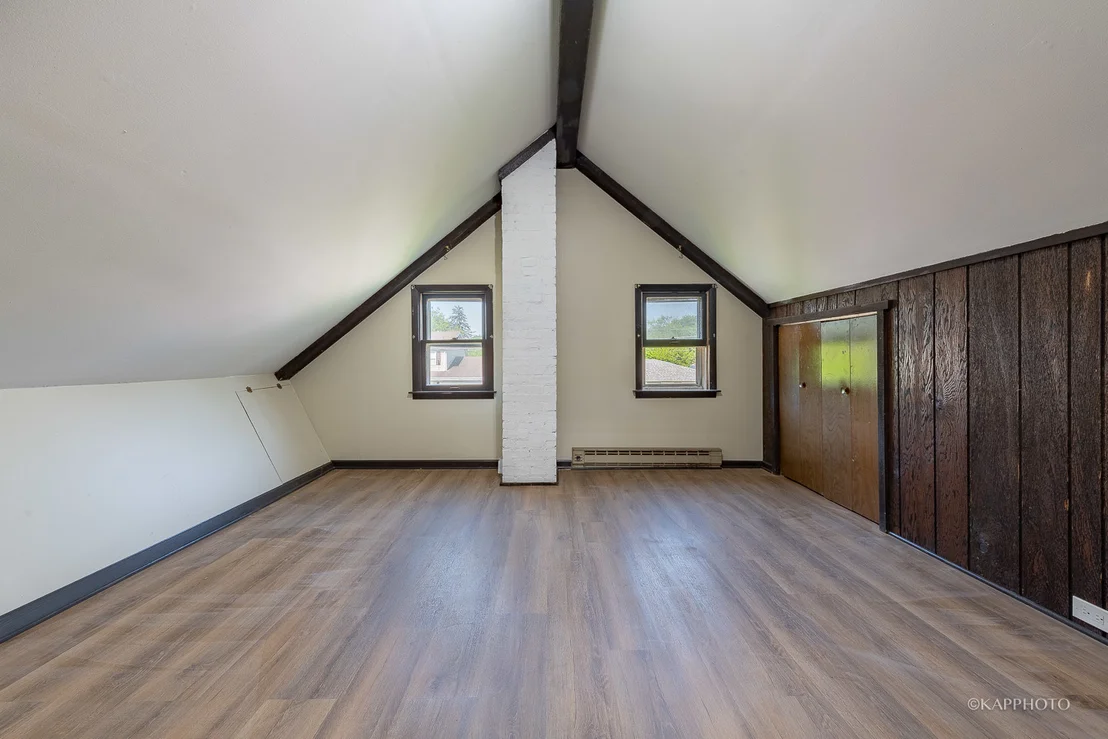 Photo of 40 W 36th Place