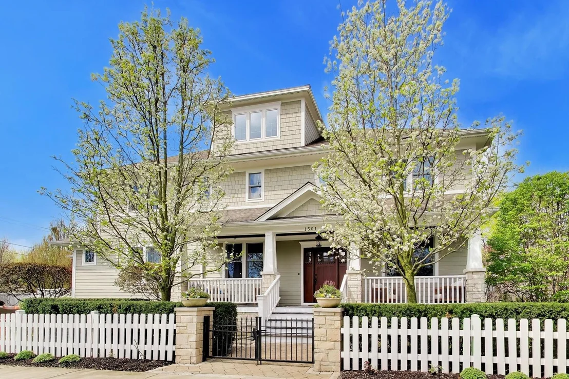 Photo of 1501 CENTRAL Avenue