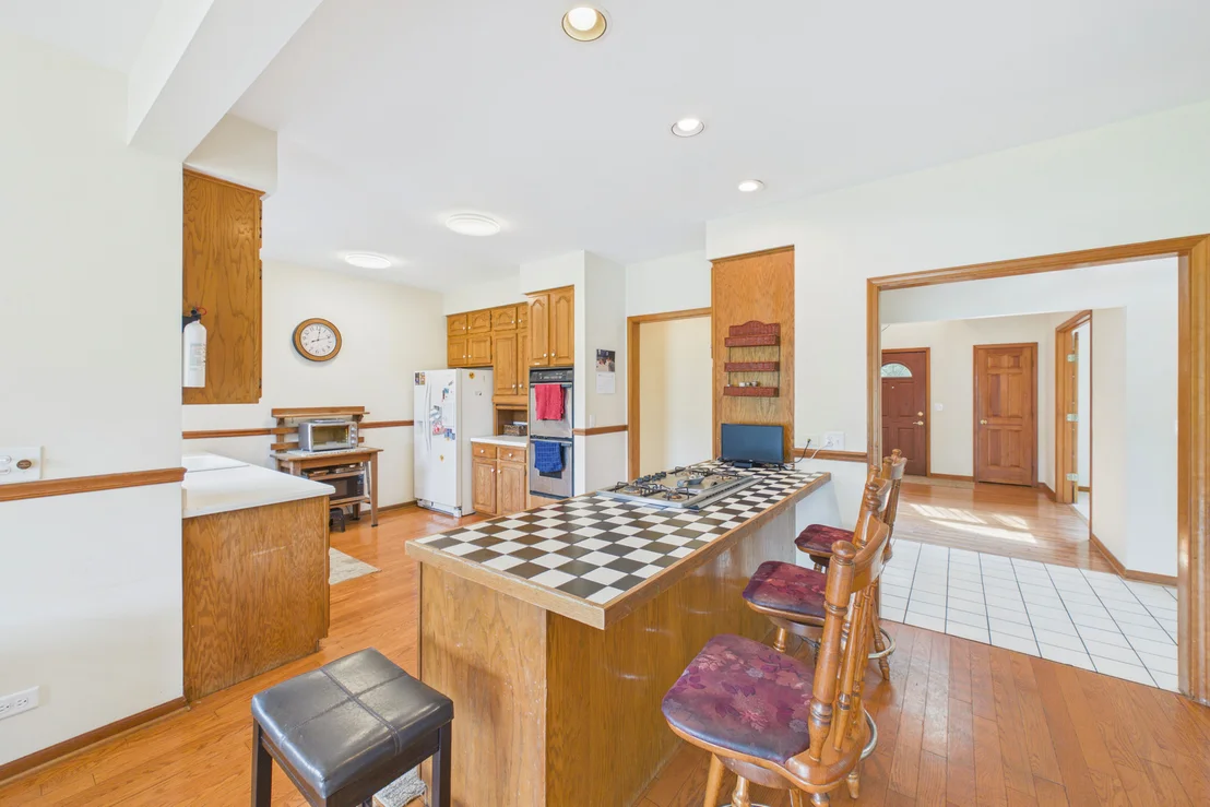 Photo of 122 Deepwood Road