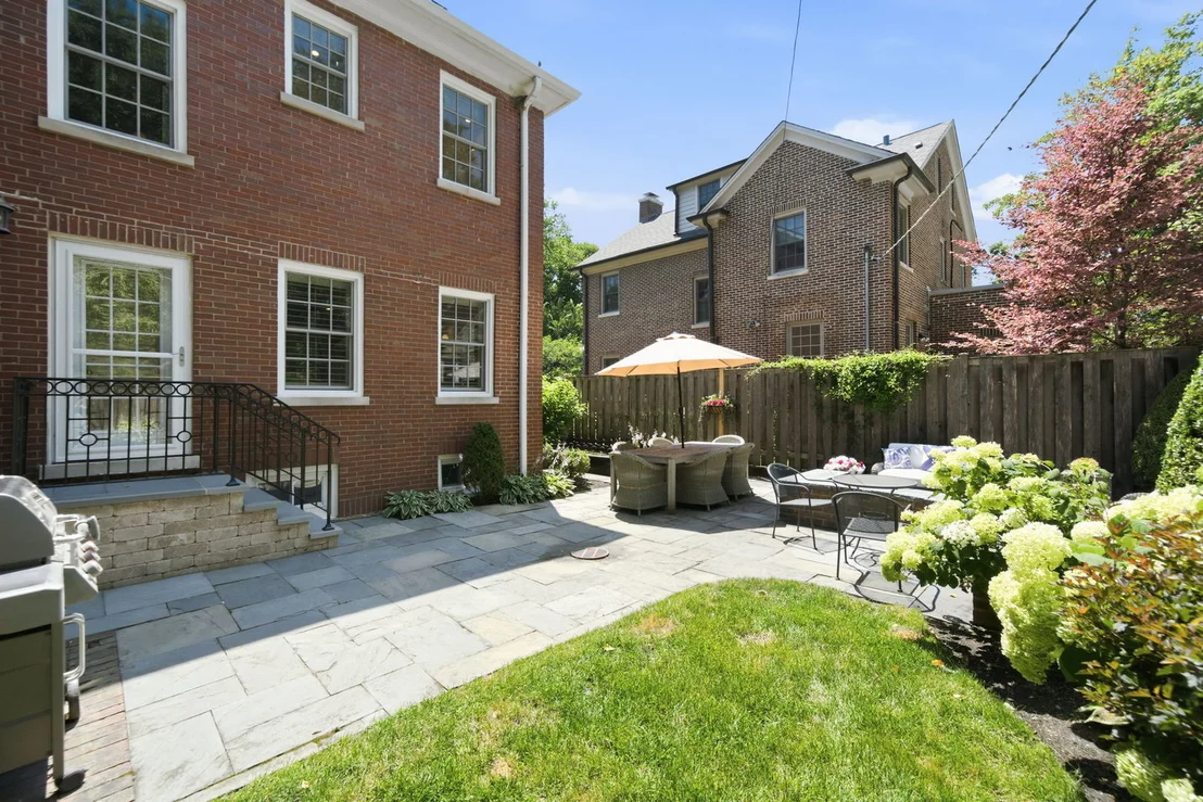 Photo of 2915 Grant Street