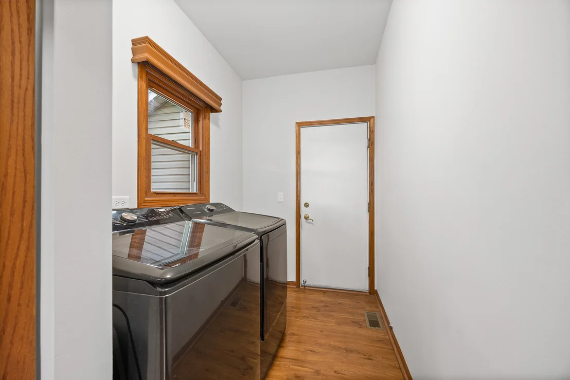 Photo of 533 Springwood Lane