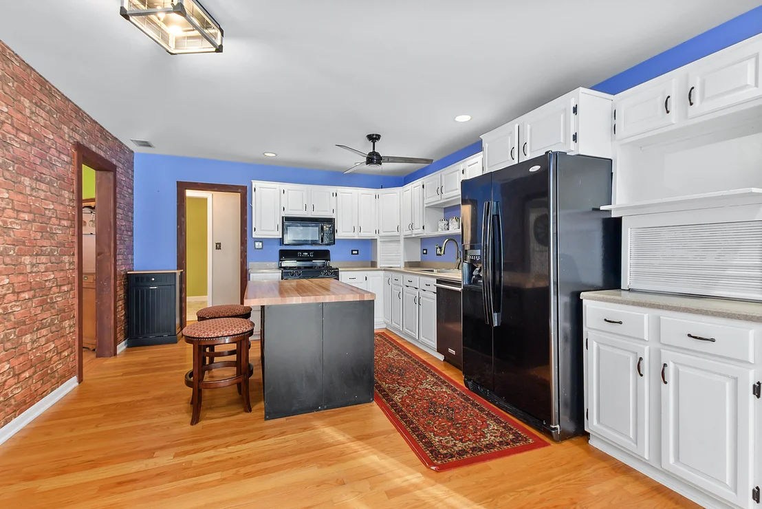 Photo of 1345 Edmonds Avenue
