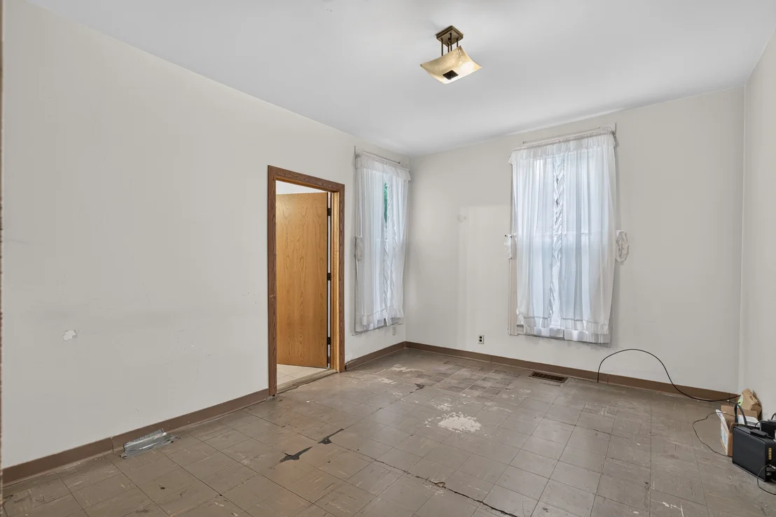 Photo of 115 7th Street