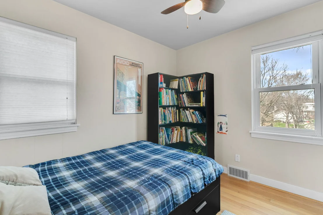 Photo of 446 Longcommon Road