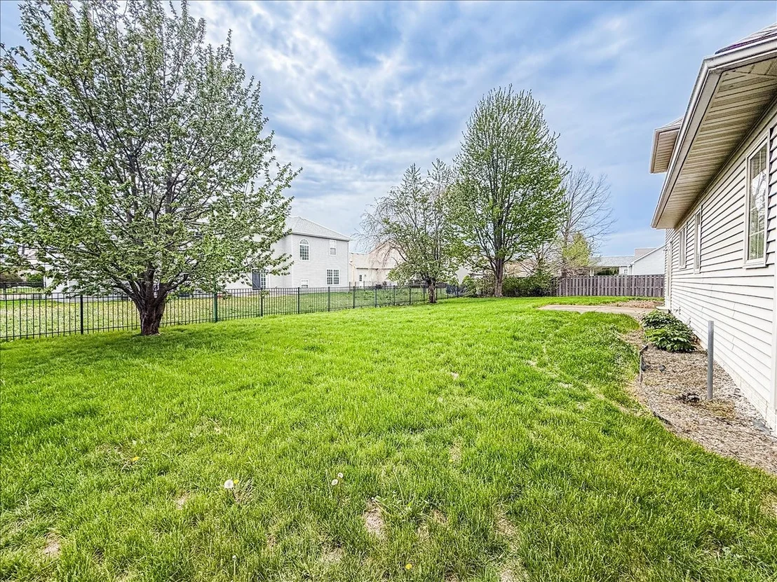 Photo of 4705 Stonebridge Drive