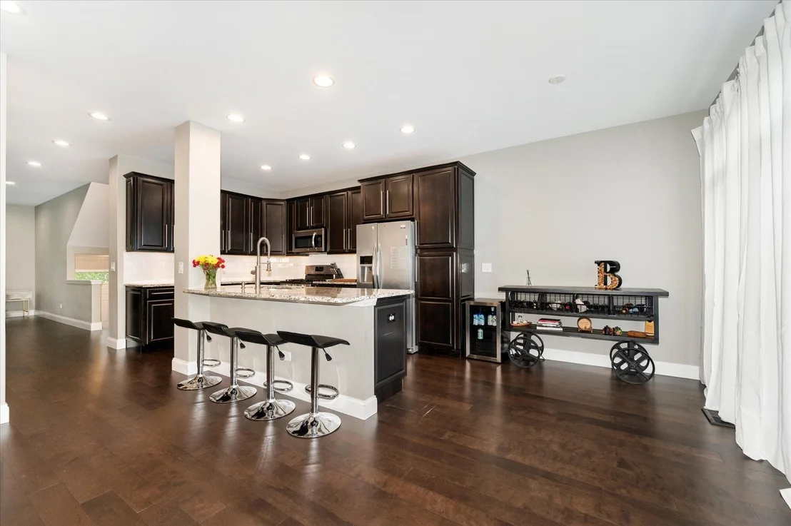 Photo of 5564 Cloverdale Road
