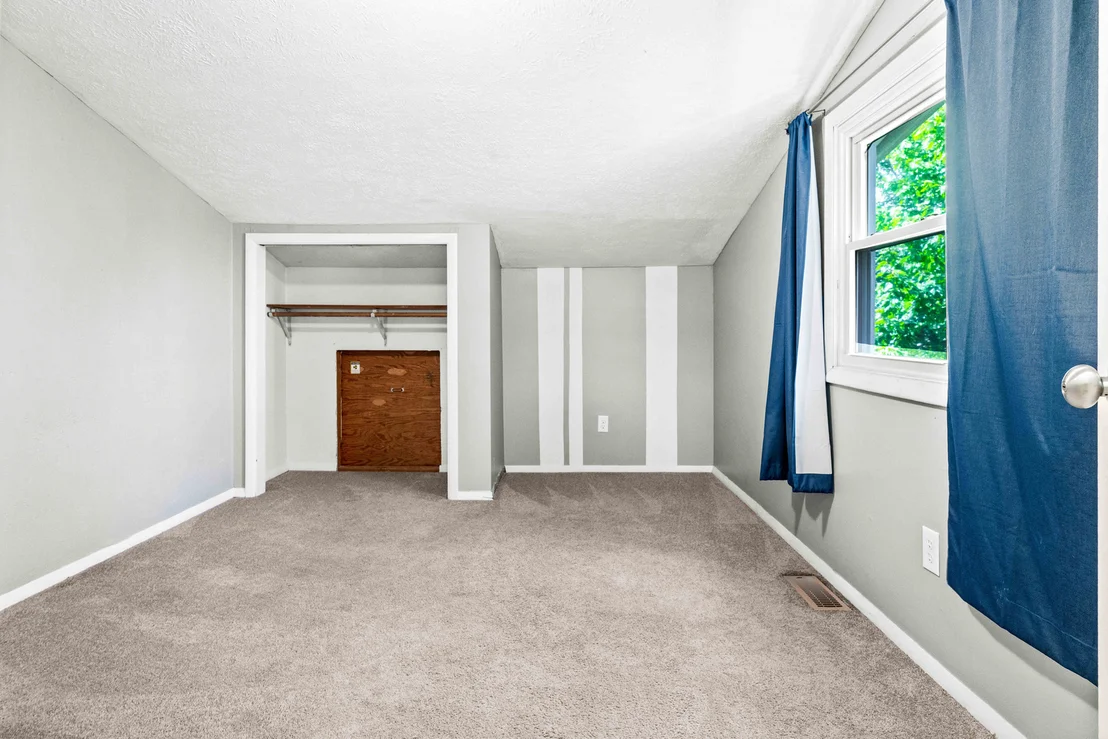 Photo of Unit A at 1536 Hunt Drive