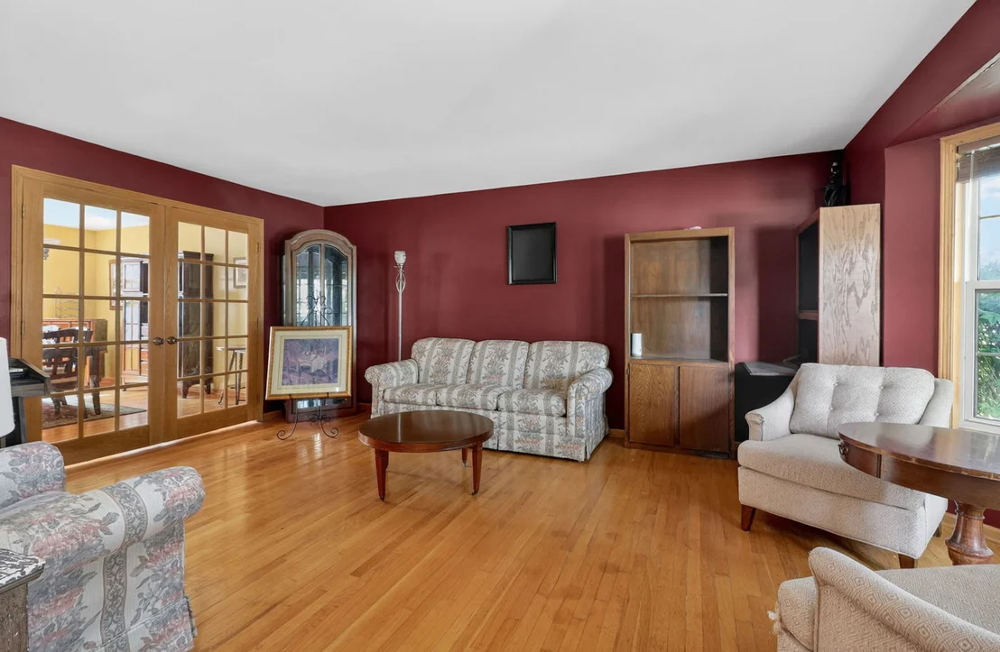 Photo of 713 Clifford Drive