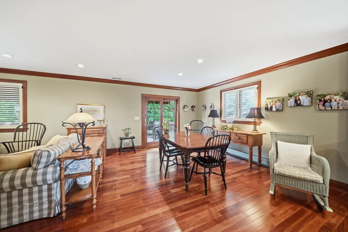 Photo of 534 E Forest Avenue