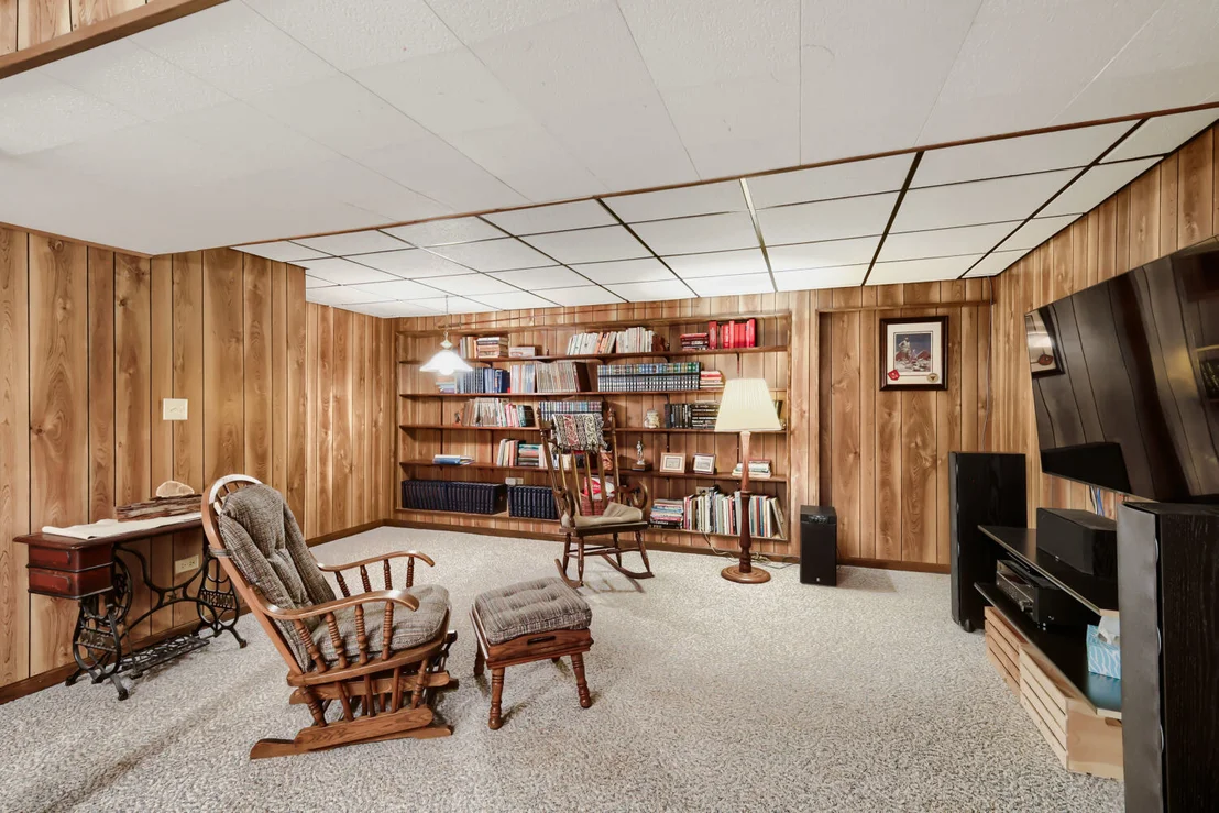 Photo of 390 Cornell Lane