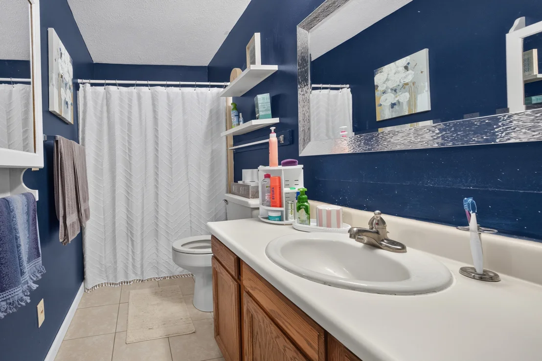 Photo of 1224 N Hershey Road