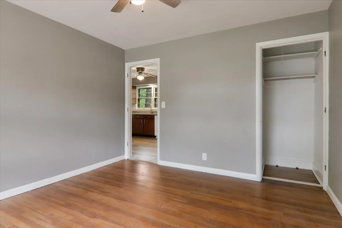 Photo of 2114 Peirce Avenue