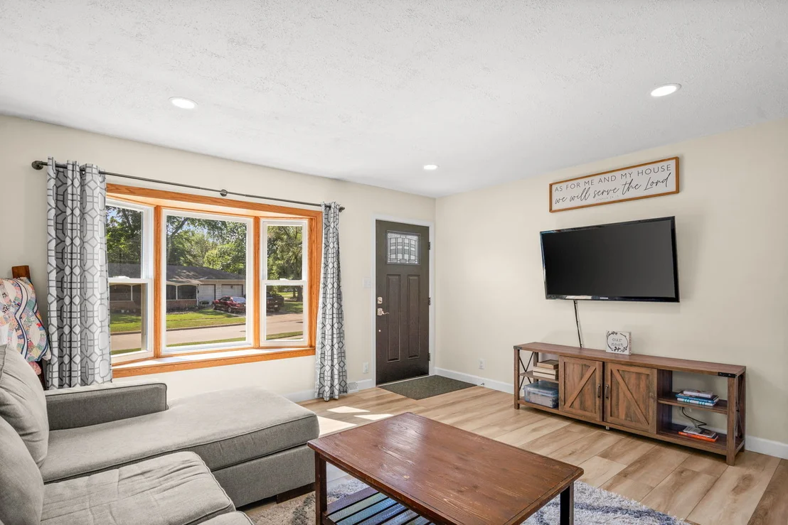 Photo of 1530 Sunrise Drive