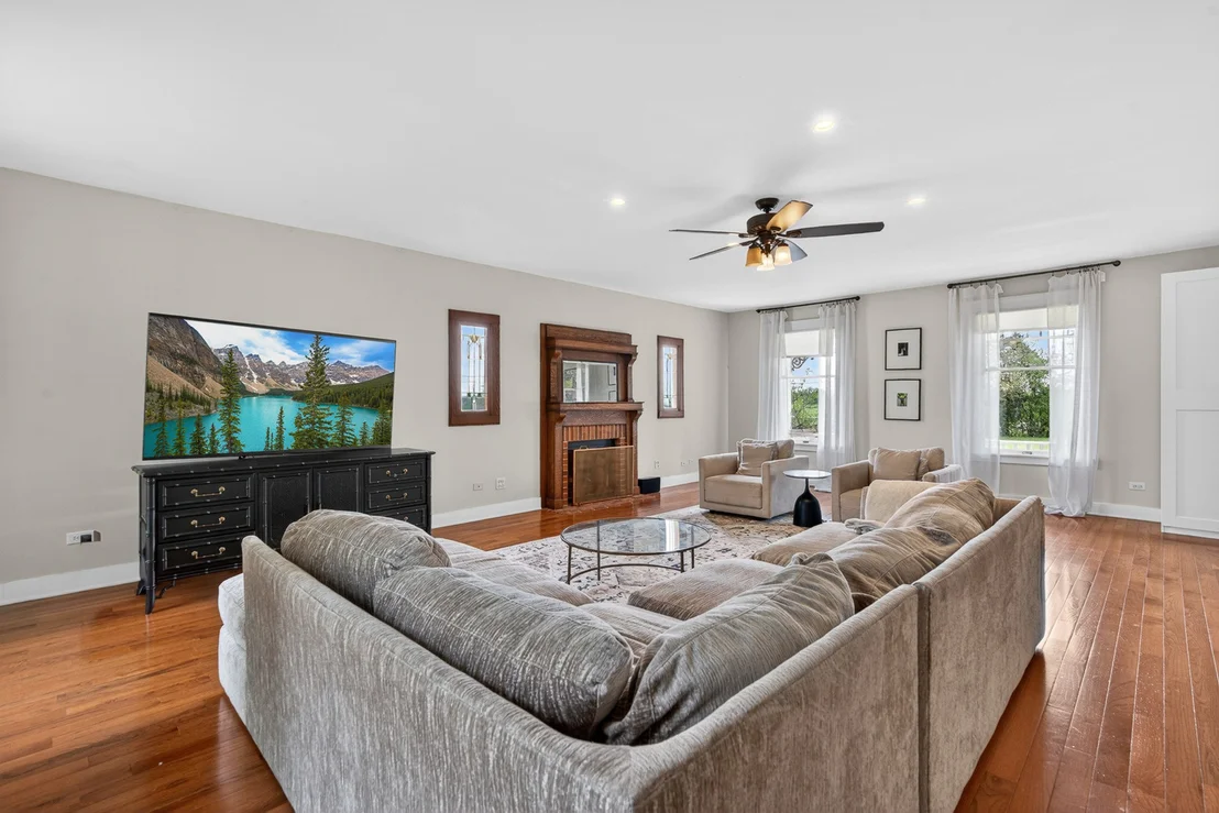 Photo of 28364 N Lakeview Circle