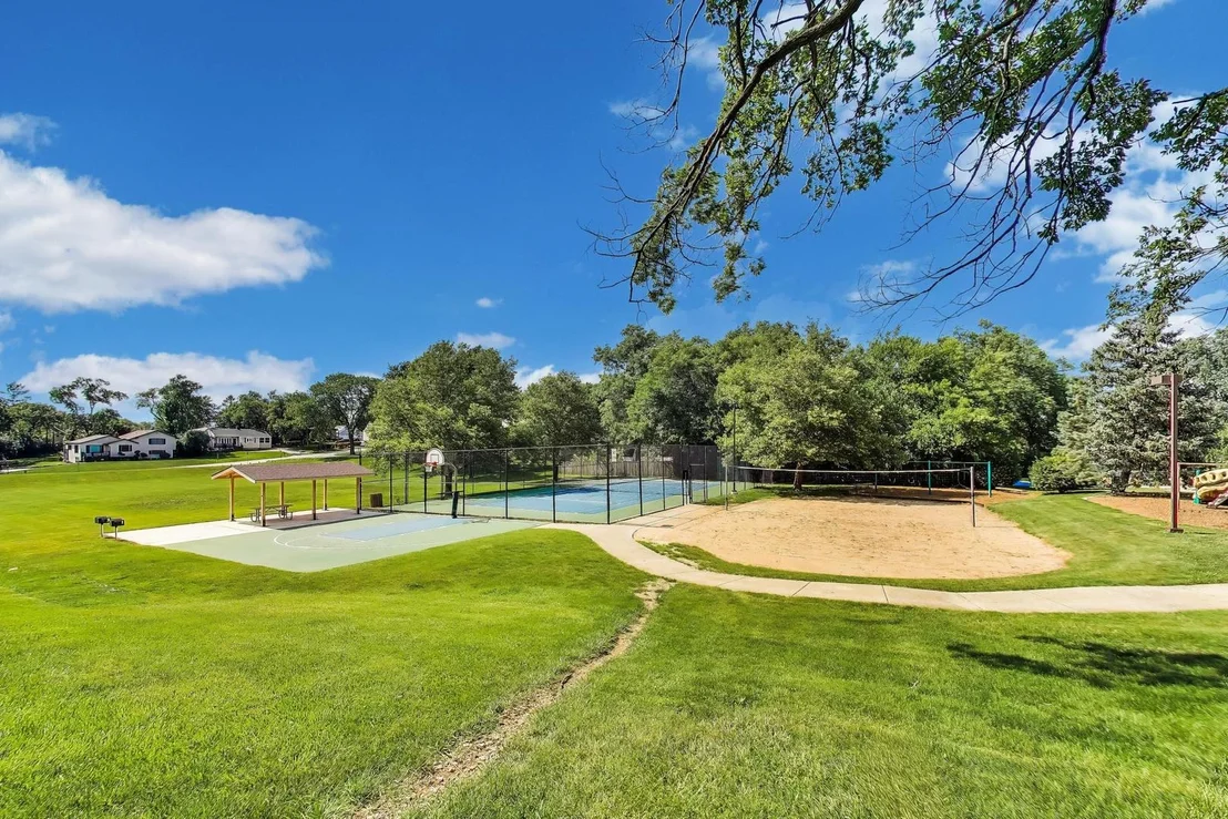 Photo of 249 Sunrise Avenue