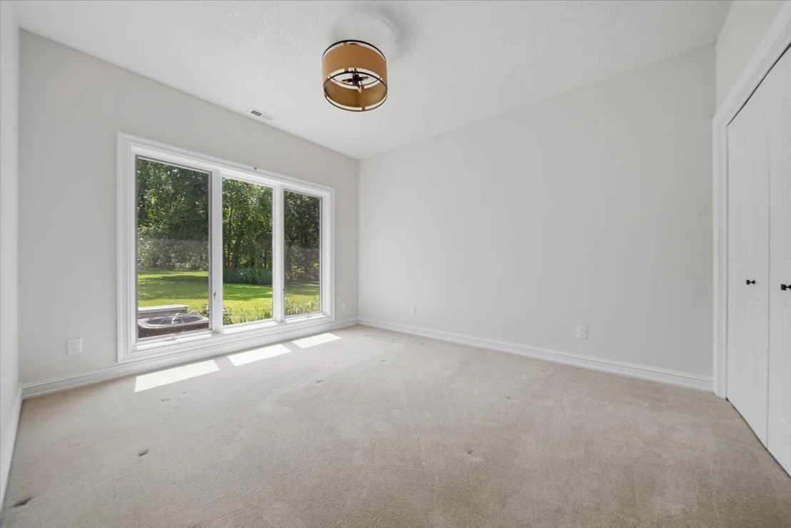 Photo of 17619 Grandview Drive