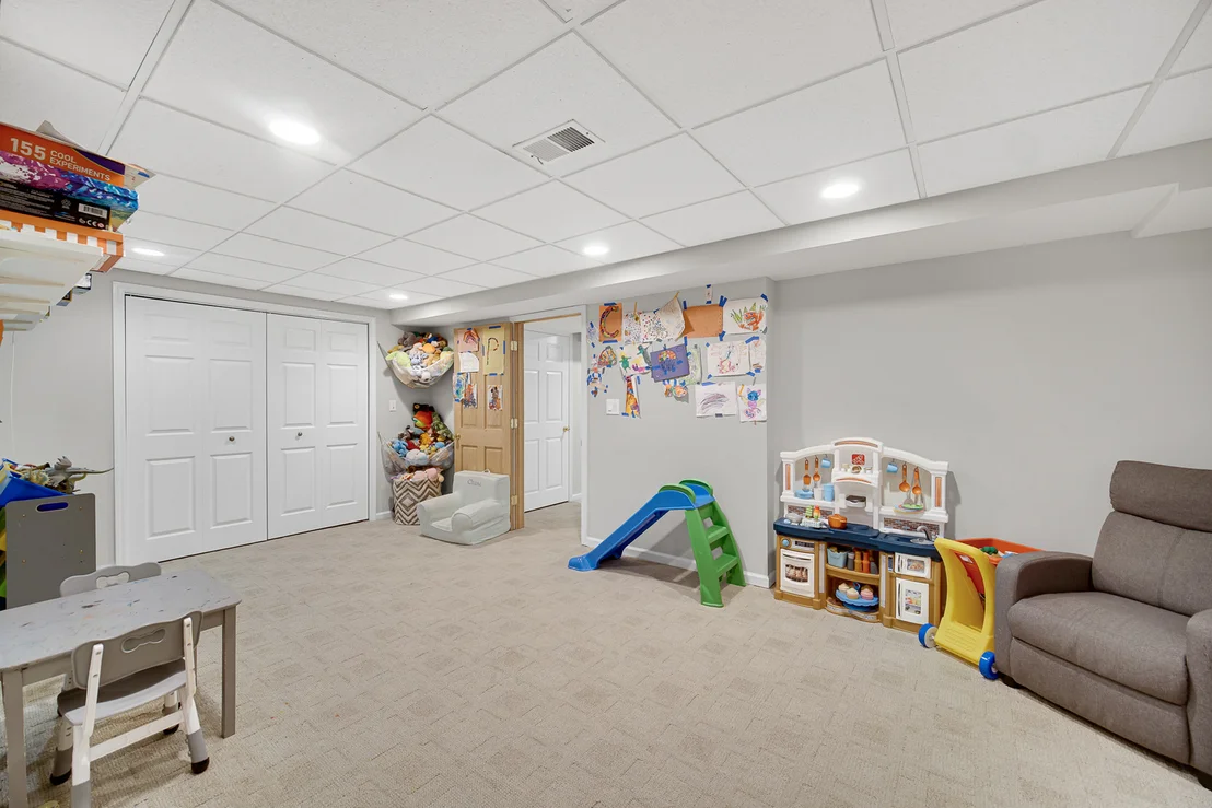Photo of 9054 Forestview Road