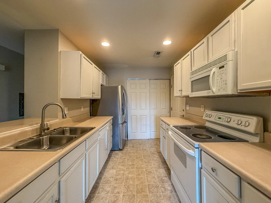 Photo of Unit 201 at 2404 Windward Boulevard
