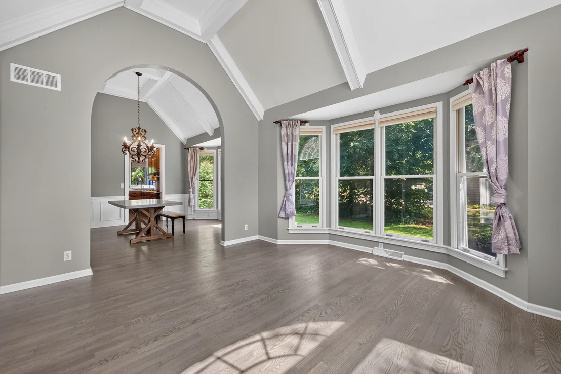 Photo of 305 Windsor Circle