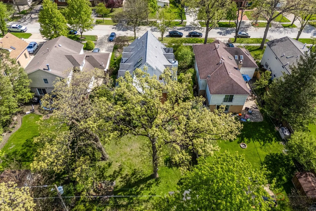 Photo of 4722 Linden Avenue