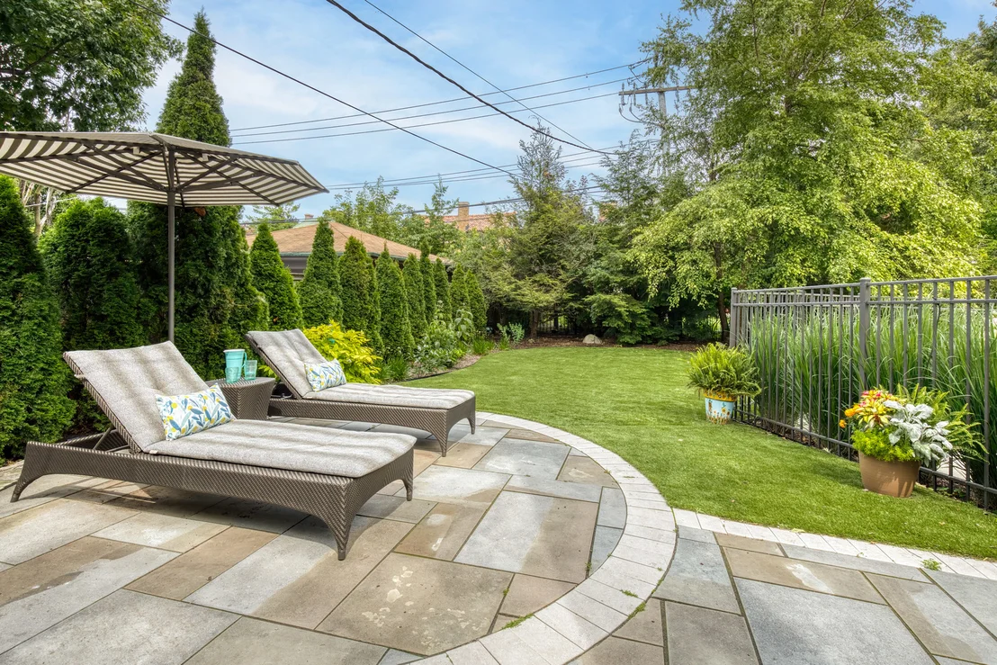 Photo of 1339 Forest Avenue