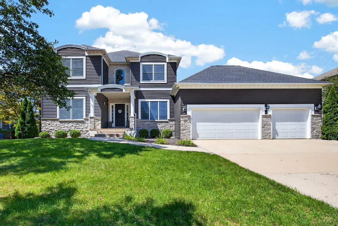 Photo of 41 Pebblebrook Court