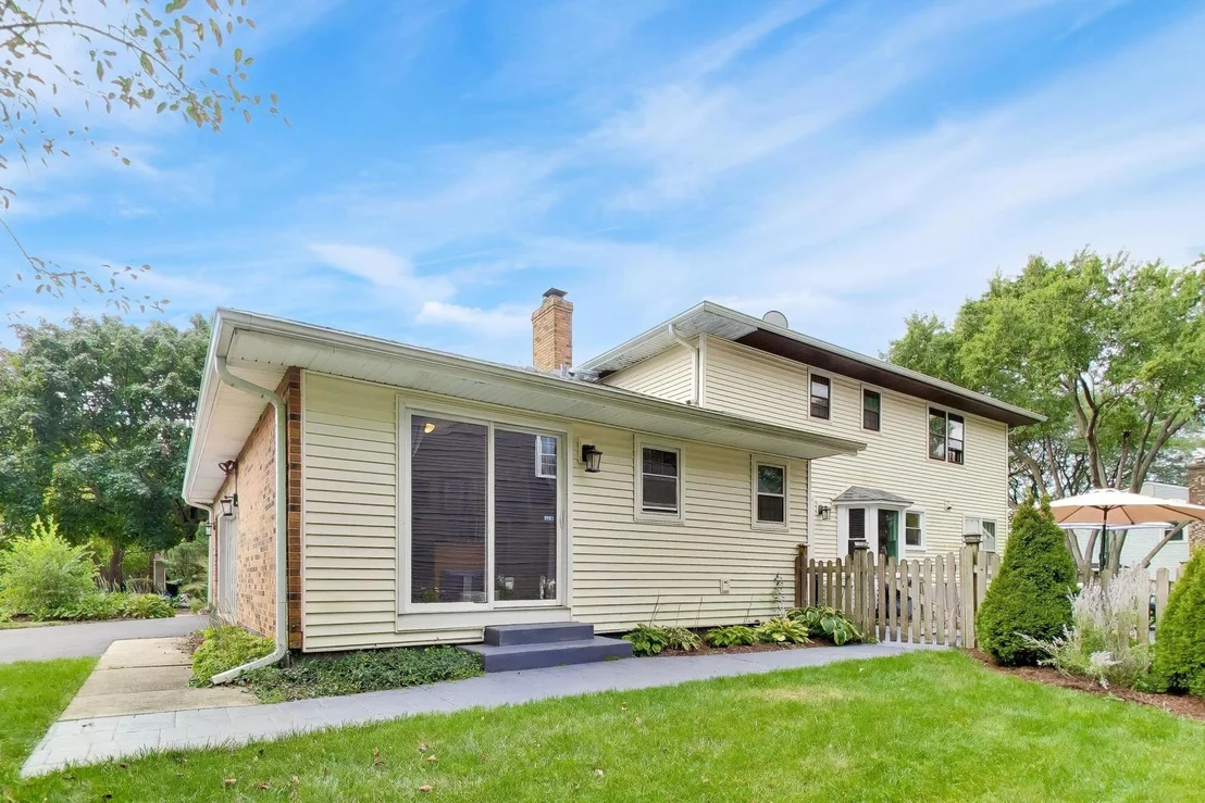 Photo of 925 Hidden Lake Road